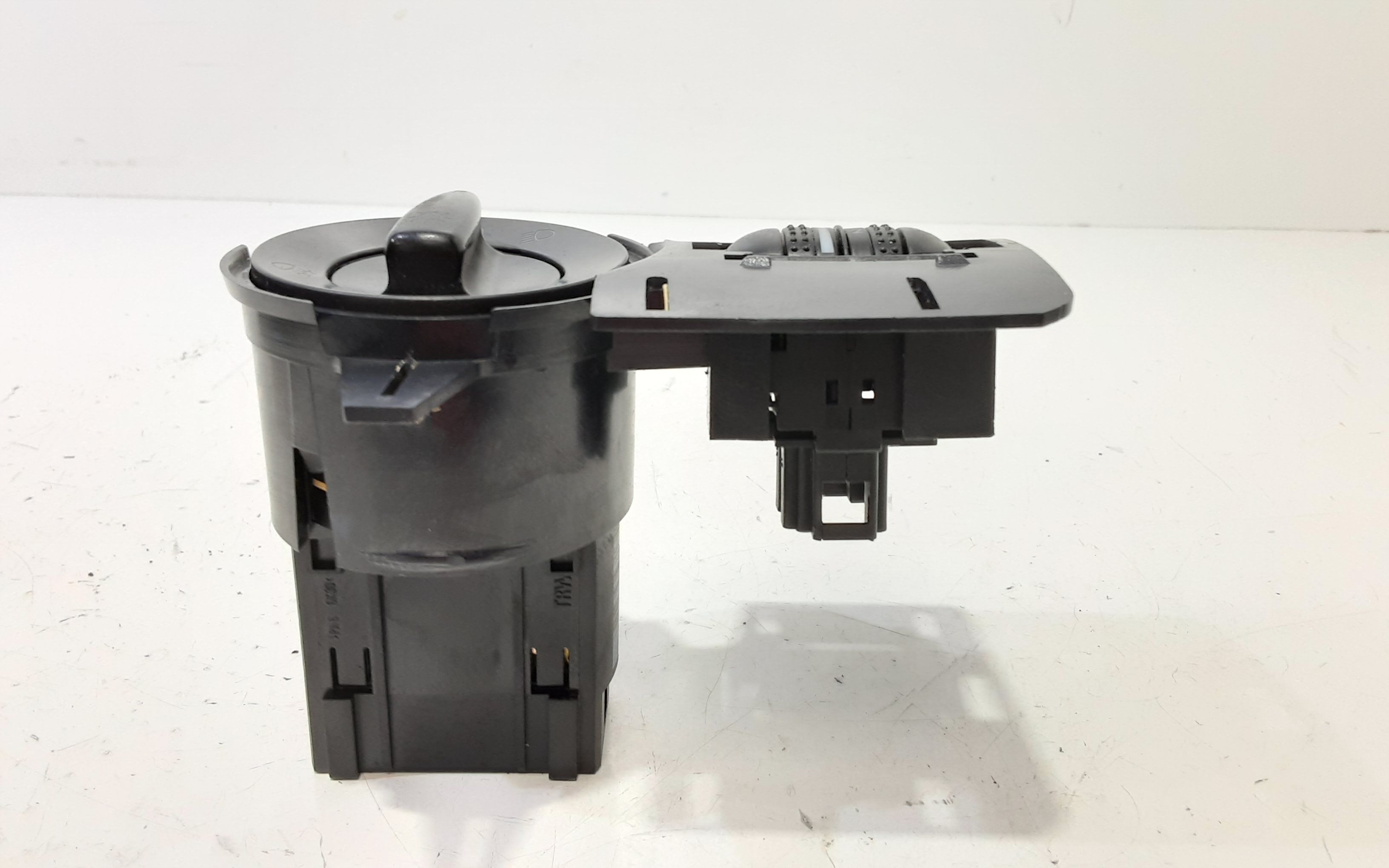 Interruttore comando luci VOLKSWAGEN Passat Berlina 3 Serie